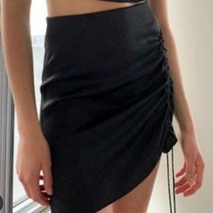 Wilfred Allusion Black Side Ruched Satin Mini Skirt